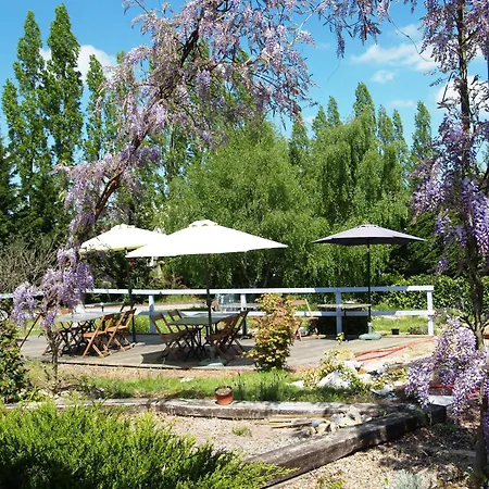 Au Relais Des Lilas Hotel 3*