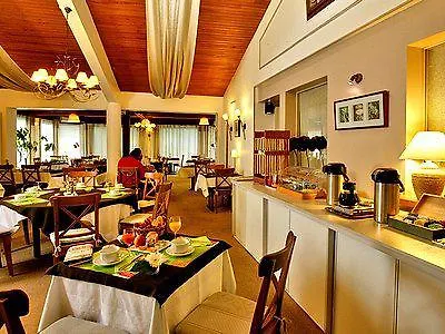 Au Relais Des Lilas Hotell