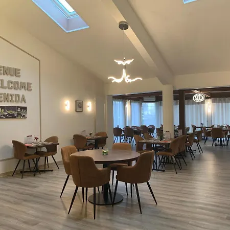 Hotel Au Relais Des Lilas