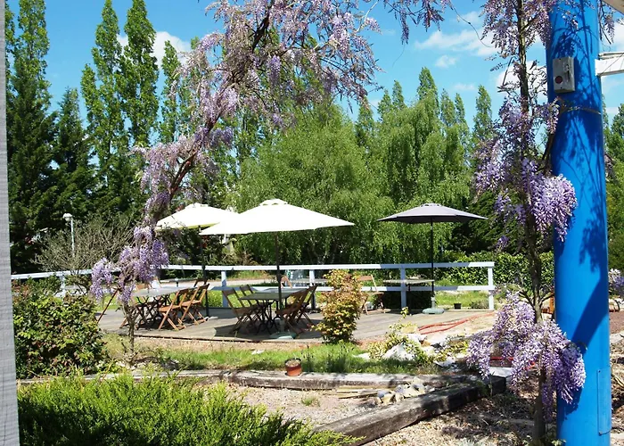 Au Relais Des Lilas Hotel 3*