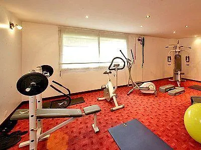 Hotel Au Relais Des Lilas 3*