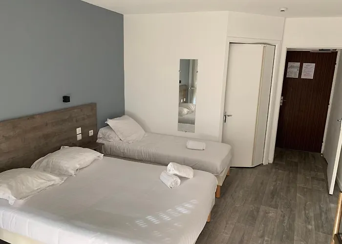 Au Relais Des Lilas Hotel 3*